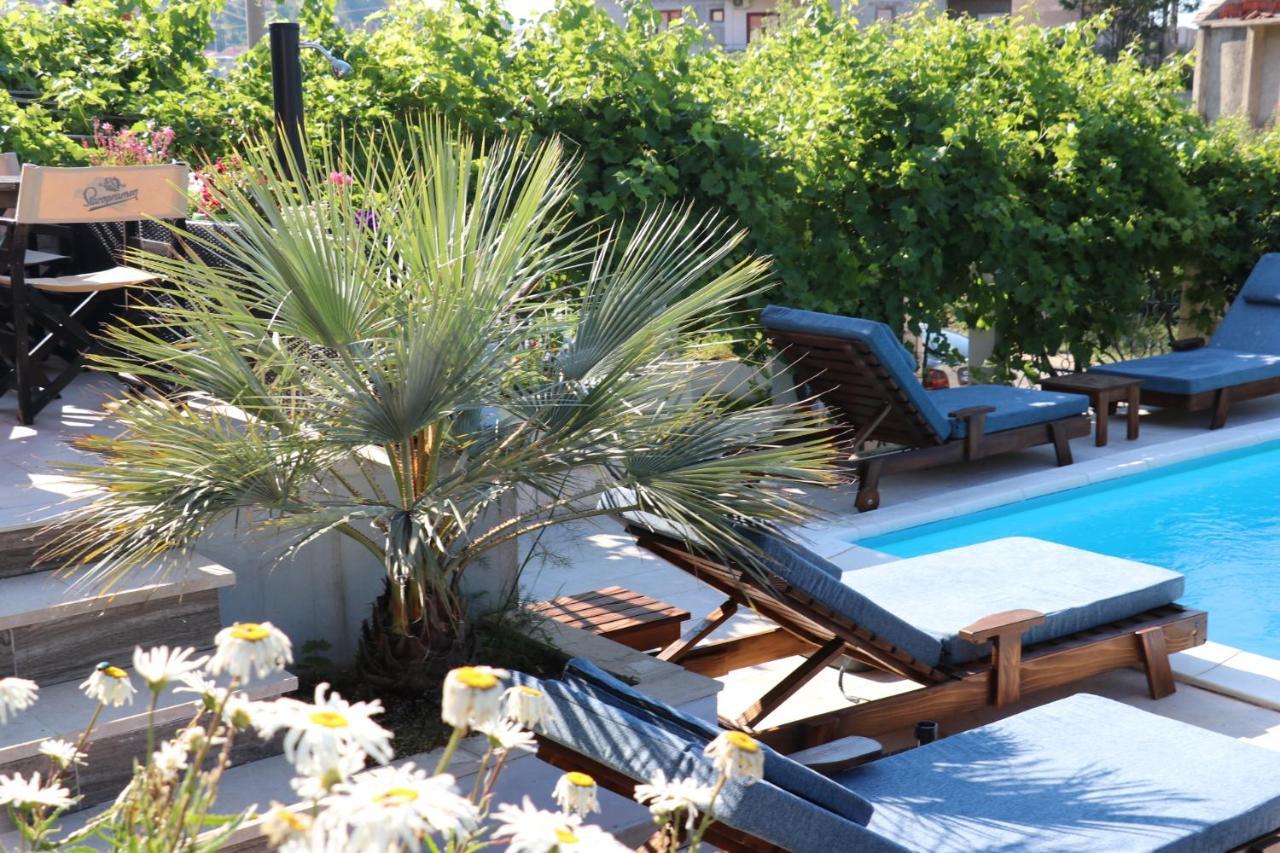 Dubrovnik - Ivanica: “Sunnyhills Apartments” With Pool Exterior foto