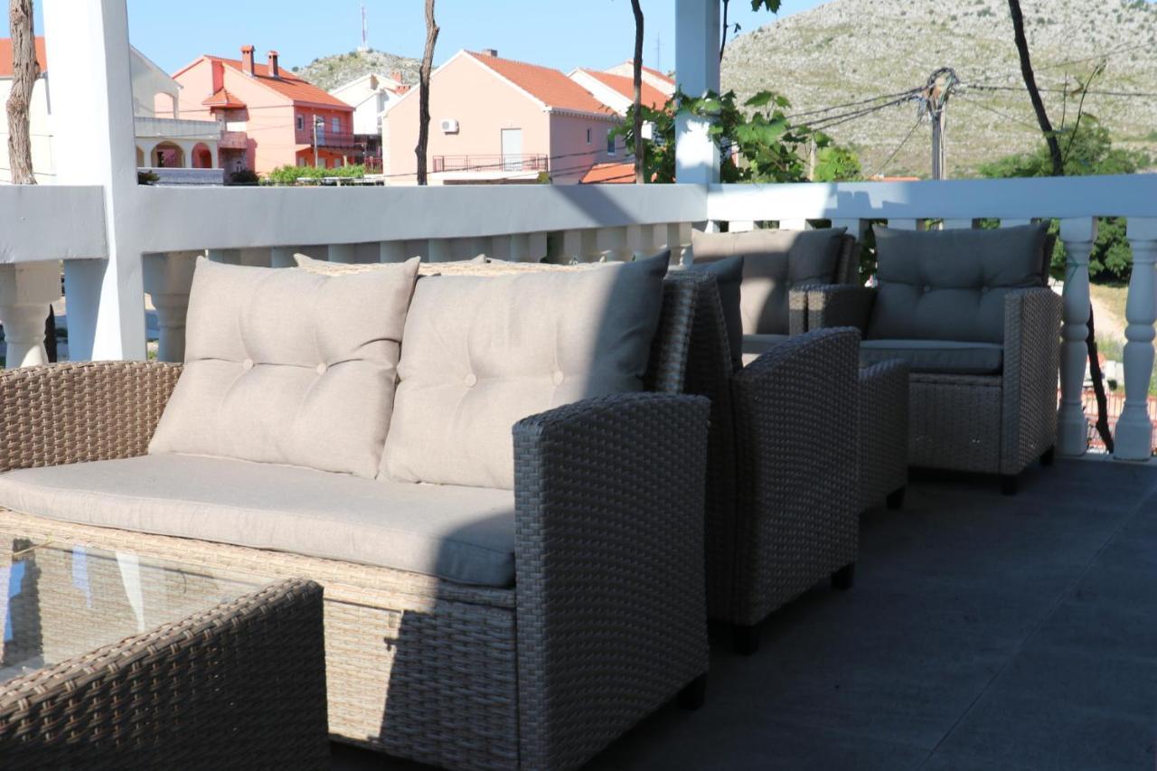 Dubrovnik - Ivanica: “Sunnyhills Apartments” With Pool Exterior foto