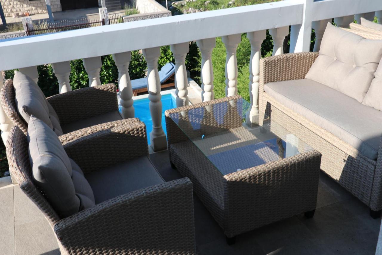 Dubrovnik - Ivanica: “Sunnyhills Apartments” With Pool Exterior foto