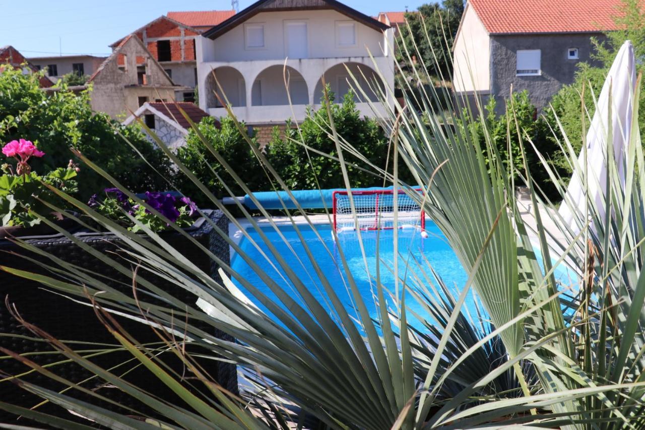 Dubrovnik - Ivanica: “Sunnyhills Apartments” With Pool Exterior foto